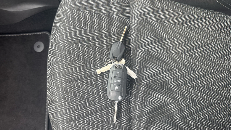 Vauxhall Crossland X 1.2T [110] Griffin 5dr [6 Spd] [Start Stop] Petrol Hatchback